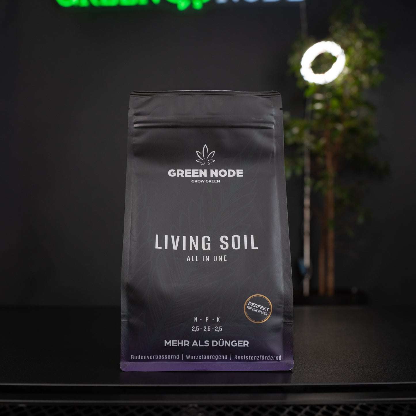 Living Soil 1kg front
